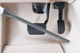 - Hoover CVIVA15 Aspirador de Escoba multifunció