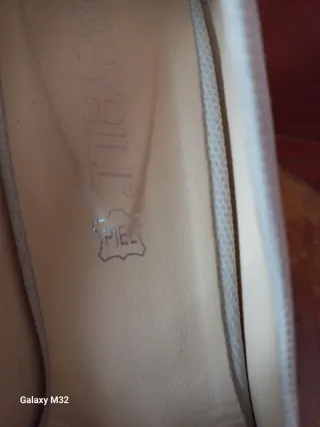 Zapatos de salón N38 beige forrados en piel