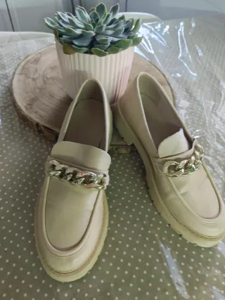 Sapatos Lefties 39