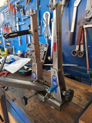 Centrador Ruedas Park Tool TS-2