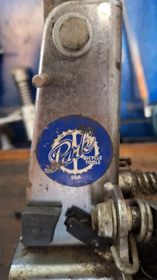 Centrador Ruedas Park Tool TS-2