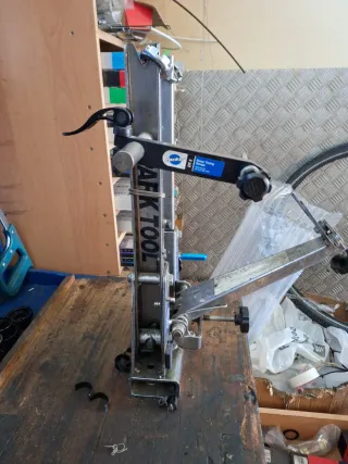 Centrador Ruedas Park Tool TS-2