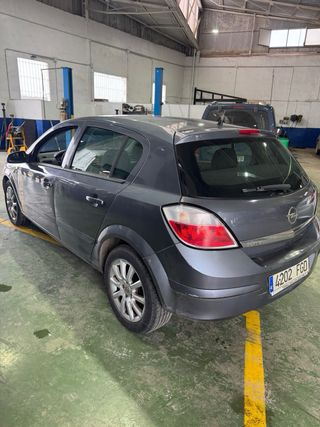 Opel Astra 2005