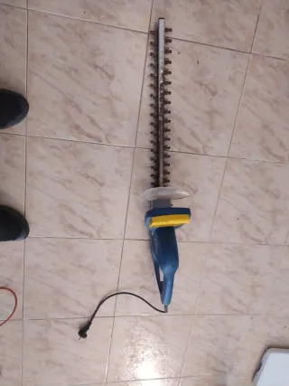 Corta setos ROYAL eléctrico