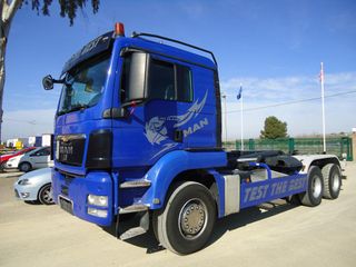 MAN TGA 26 440-CAMIONES GANCHO