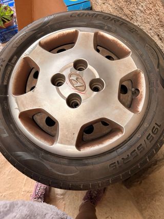 Neumático 195/55 R16