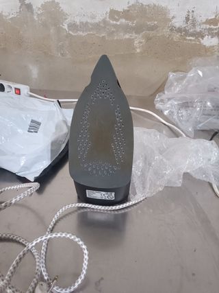 - Russell Hobbs Plancha de Ropa Power Steam Ultr