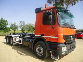 Mercedes ACTROS 26 41-CAMIONES GANCHO