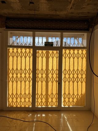 Carpintería aluminio blanco 270cm.