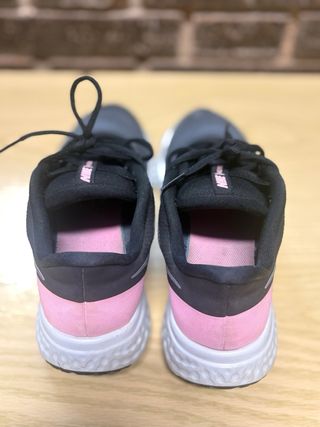 Zapatillas running Nike Nike Revolution talla 40 p