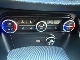 Por 356€ mes - Stelvio 2.2 Diesel 210CV Veloce Q4