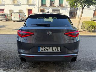 Por 356€ mes - Stelvio 2.2 Diesel 210CV Veloce Q4