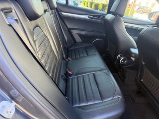 Por 356€ mes - Stelvio 2.2 Diesel 210CV Veloce Q4