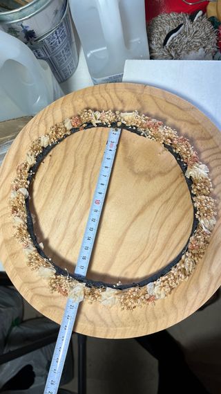 Tiara corona de flores preservadas rosa beige