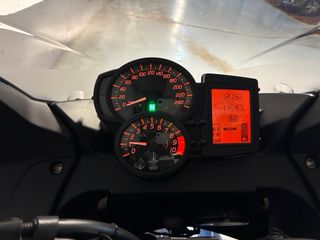 BMW F800GT Full equip con 17600 km y maletas sport