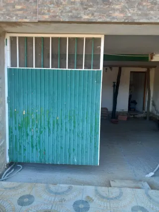 Puerta de garaje de hierro 3m Venta en persona.