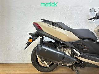 YAMAHA TRICITY 300