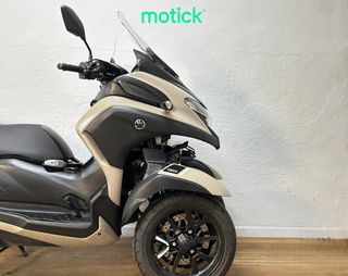 YAMAHA TRICITY 300