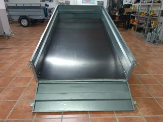 Remolque de carga basculante