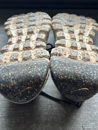 Nike Space Hippie 04 Gris /naranja