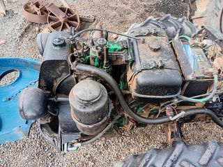 TRACTOR ARTICULADO BJR DE 21 CV CON ROTAVATOR.