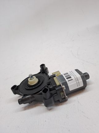 MOTOR ELEVALUNAS DELANTERO DERECHO VOLKSWAGEN GOLF VII LIM.