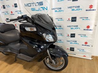 Suzuki Burgman 650 Executive ABS Negra