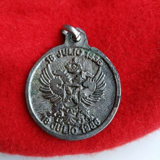 Boina Carlismo Recreación y llavero requeté