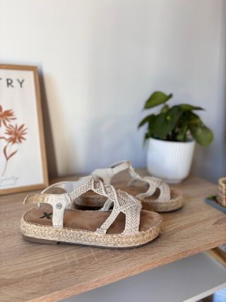 Chanclas beige un solo uso
