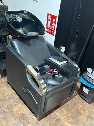 Lavabo y Sillón Peluquería Negro