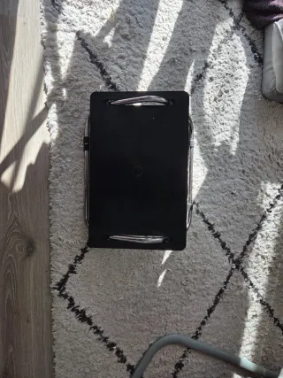 Silla de escritorio Ikea azul y negra