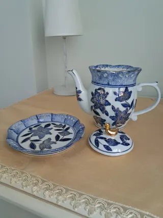 Teiera Porcellana Blu e Oro con Dettagli Dorati