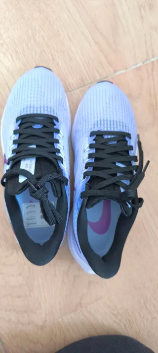 Nike Air Zoom Pegasus 39 Morado/Blanco Talla 37.5