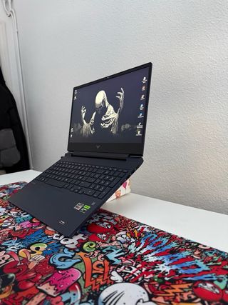 Portátil Gaming HP Victus 15-fb0xxx