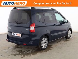 Ford Tourneo Courier 1.0 EcoBoost Titanium