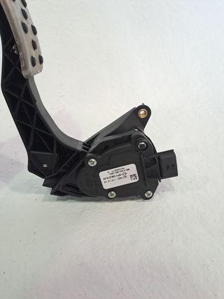 PEDAL ACELERADOR SMART FORFOUR 679892