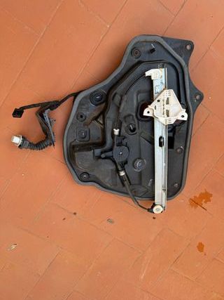 Elevalunas Trasero Derecho KB7W7297X