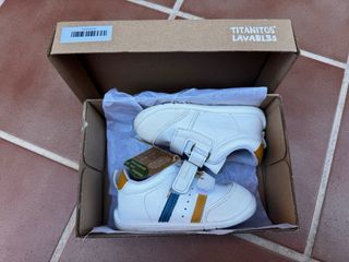 Zapatillas barefoot Titanitos bebé