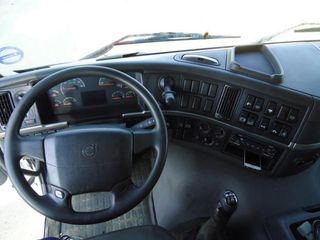 Volvo FM 300-CAMIONES GRUAS