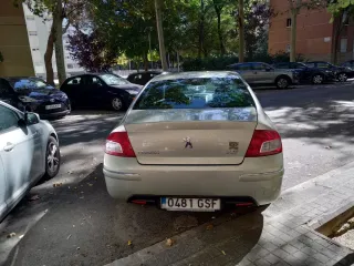 Peugeot 407 2014