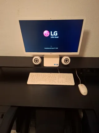 LG Todo en Uno Blanco
