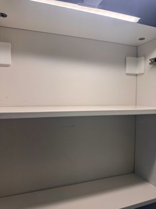 Mueble baño espejo y estantes