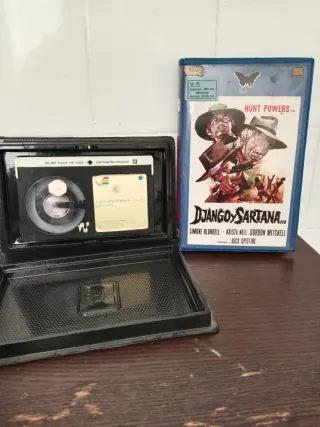 2 Cintas Betamax: Django e Sartana, Notte Gestapo