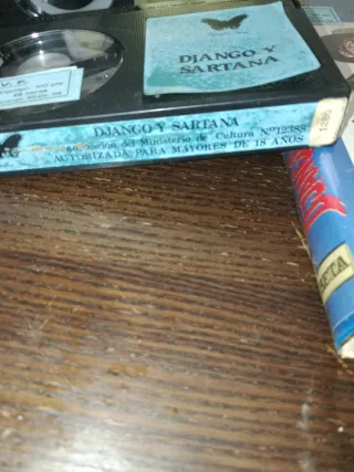 2 Cintas Betamax: Django e Sartana, Notte Gestapo