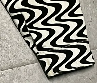 Chaqueta vaquera corta bicolor