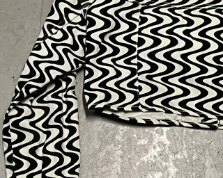 Chaqueta vaquera corta bicolor