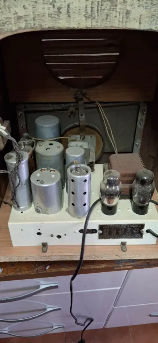 Radio Antigua para Piezas