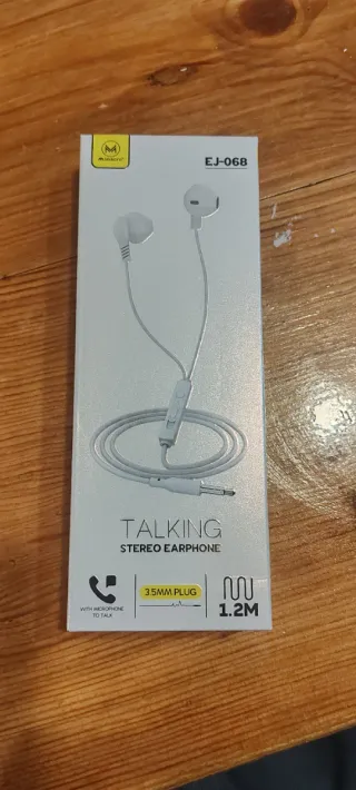 Cascos con cable