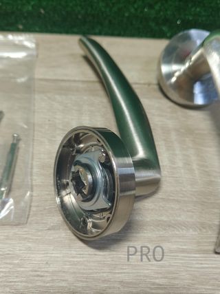 Manetas para puertas de interior Emuca