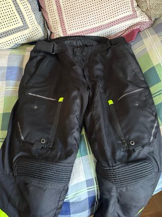 Chaqueta Dainese VFR 46 Negra y Flúor